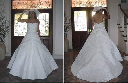 10 Gaun pengantin aneh, ada yang terbuat dari kondom