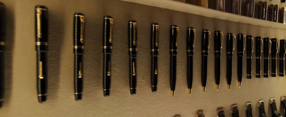  10 Senjata mematikan ini bukti Kingsman lebih keren dari James Bond