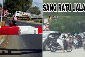 13 Aksi emak-emak nekat, lawan arus sampai lewati jalan beton basah