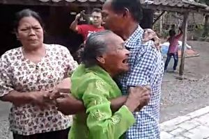Momen haru pertemuan ibu & anak asal Wonogiri yang terpisah 35 tahun