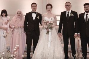 Anak dan menantunya dinyinyiri, begini respons menohok dari ibu Raisa