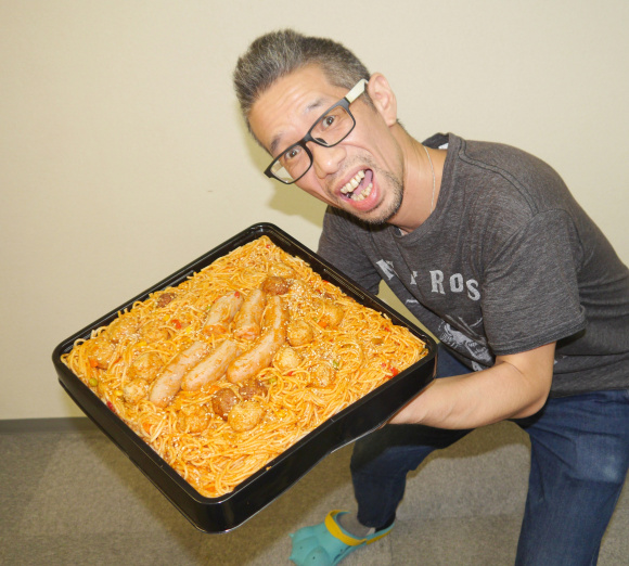 Restoran ini jual paket bento spageti raksasa, beratnya bikin melongo