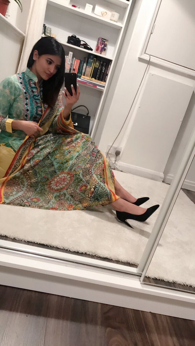 Wajah kena air keras, perubahan cewek ini usai operasi bikin takjub