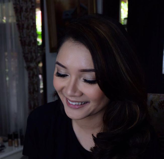 10 Gaya cantiknya Seali Syah, saudara Ariel NOAH yang bikin heboh