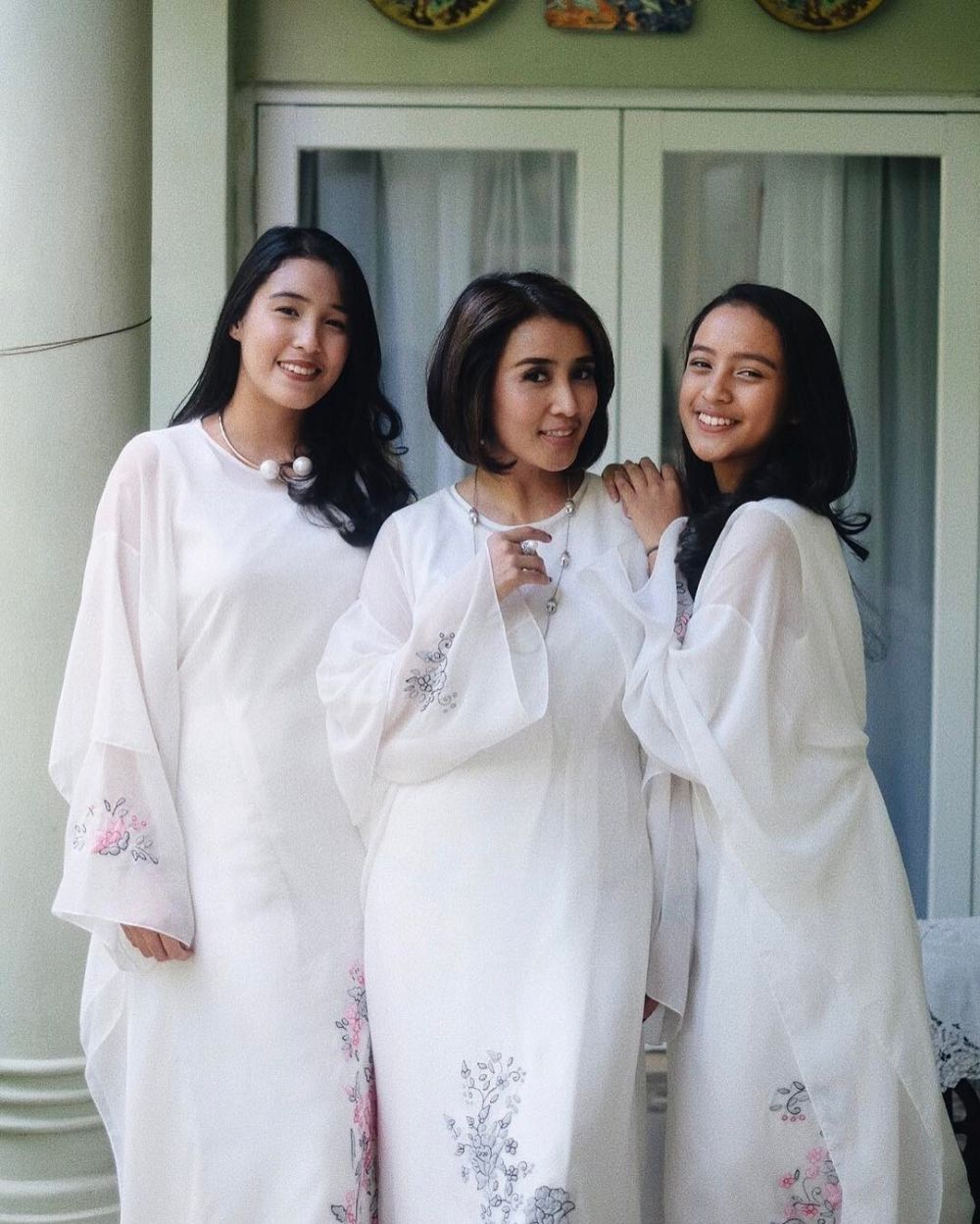 Kaneishia, putri Dede Yusuf yang berparas manis & bersuara indah