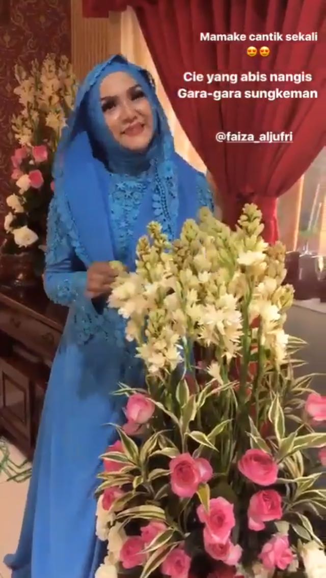 9 Momen pengajian Vicky Shu jelang pernikahan, diiringi tangis ibunya