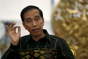 Begini gaya Jokowi tanggapi nenek ogah jawab kuis tapi minta sepeda