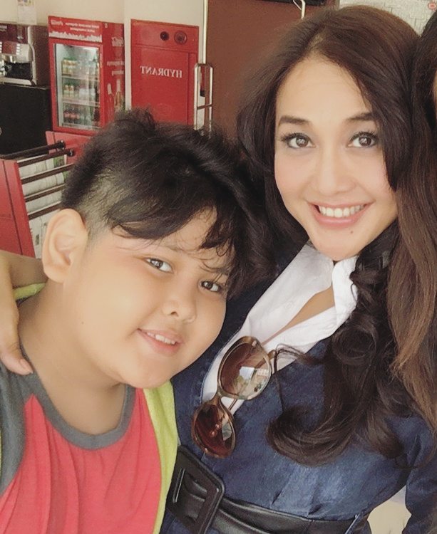 Jarang tampil di televisi, begini penampilan Paramitha Rusady sekarang