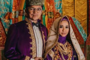 Ini 6 kado spesial pernikahan Laudya C Bella dari sahabat sesama artis