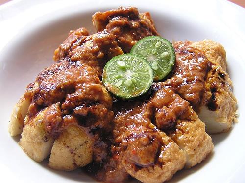 Ke Bandung belum afdol kalau nggak cobain 10 jajanan unik ini