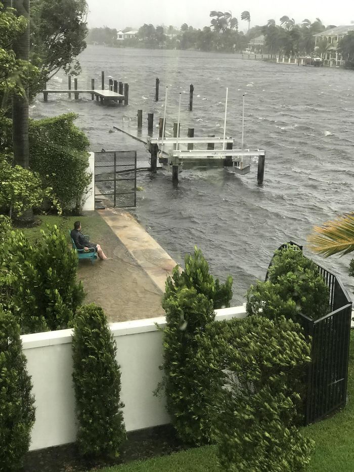 10 Lelucon soal bencana badai Irma ini ngawur parah, dunia sudah kacau
