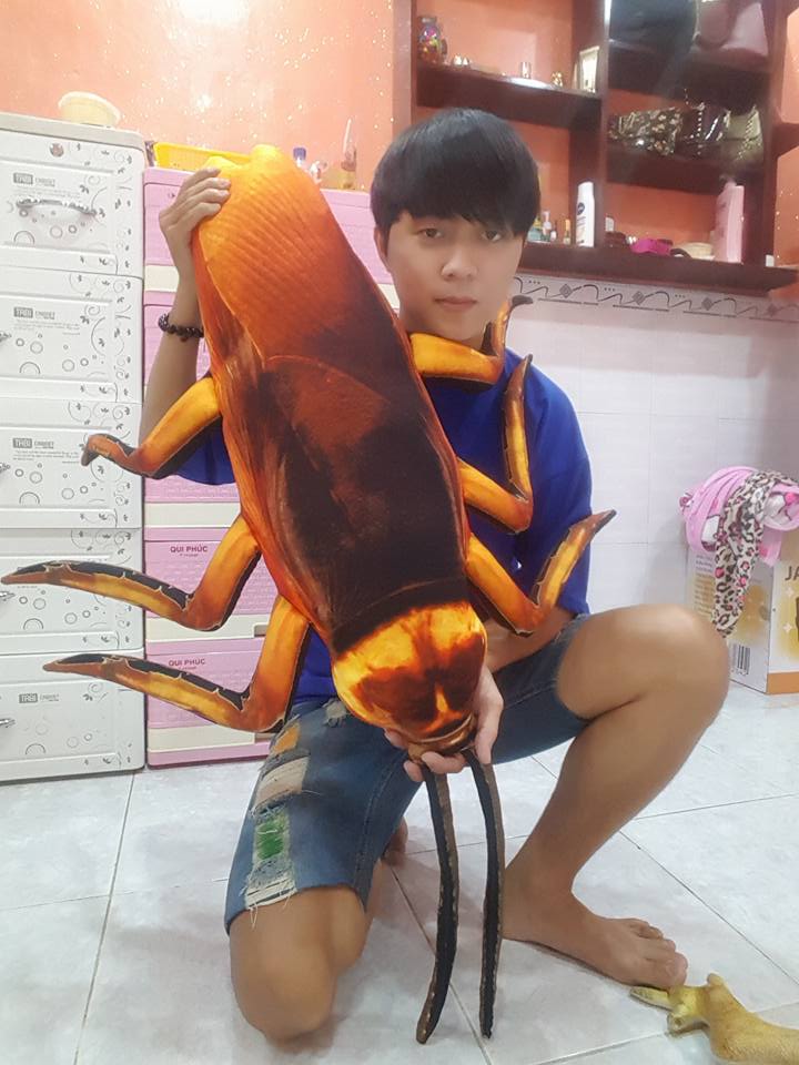 Bantal raksasa berbentuk hewan ini bikin geli gimana gitu