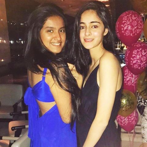 Begini gaya 10 anak seleb Bollywood kalau lagi party bareng teman