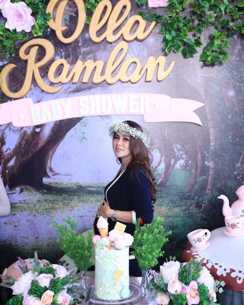 10 Foto Olla Ramlan di acara baby shower kedua, cantik dan cetar abis!