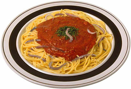 8 Editan foto makanan ini bak sarang hewan menjijikkan