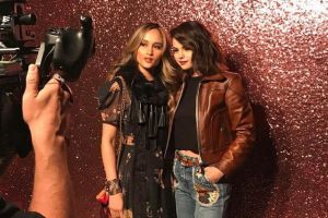 Selain Cinta Laura, 5 artis Tanah Air ini foto sama seleb Hollywood