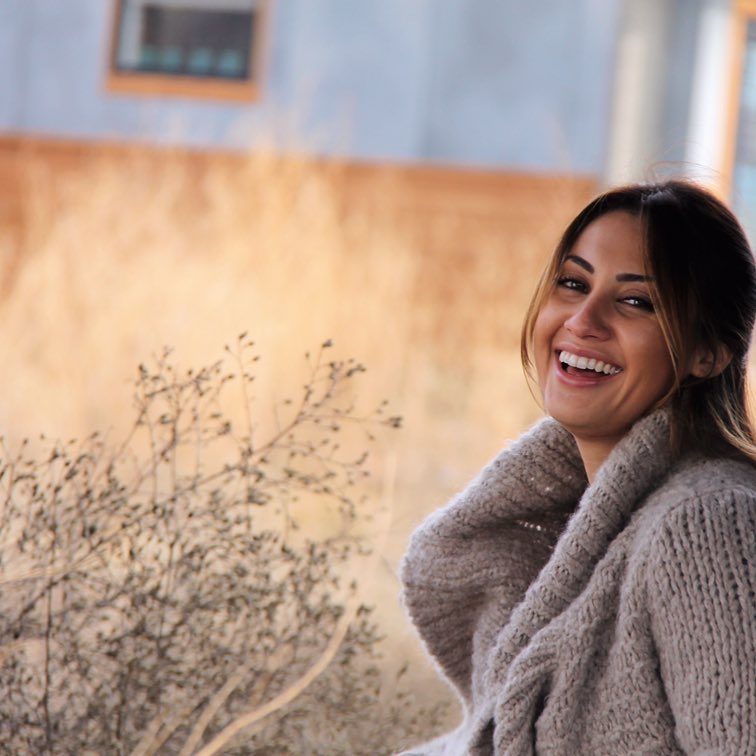 Francia Raisa, sosok yang rela donorkan ginjalnya untuk Selena Gomez