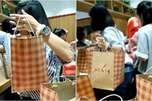 Pria ini beruntung, beli makanan di mal yang ngelayanin seleb cantik