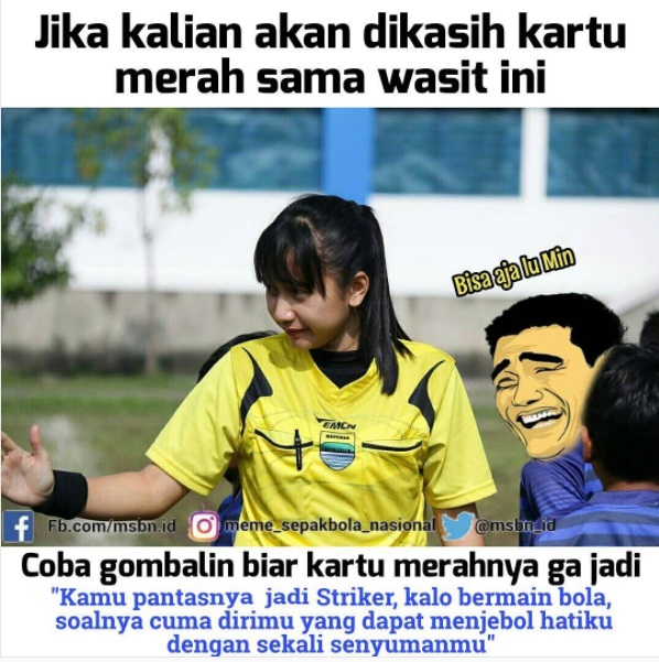 6 Meme ketika cewek jadi wasit ini bikin para cowok serba salah