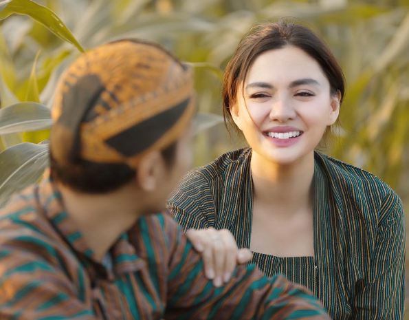 Tanpa teknik veneer, 10 seleb Tanah Air ini punya gigi kelinci alami