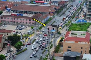 Ini kompensasi yang buat keluarga rumah di tengah jalan ini mau pindah