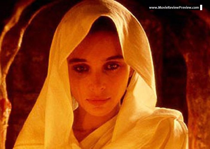 8 Seleb cantik Bollywood ini rela botak demi peran di film