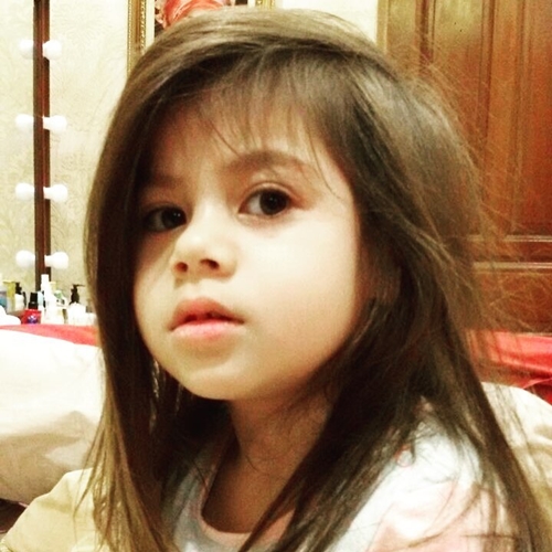 10 Potret Elif, putri Siti KDI & suami bulenya yang kini menggemaskan