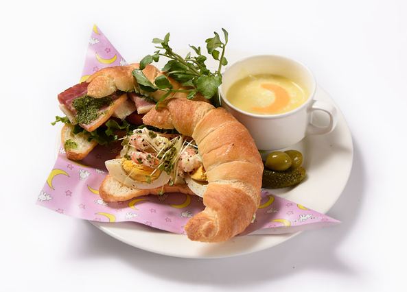 Kafe Sailor Moon buka di Jepang, menunya bikin nggak tega makan