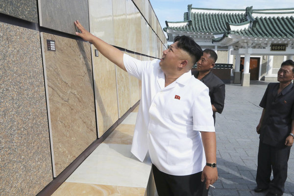 12 Momen bukti Kim Jong-un paling semangat lakukan inspeksi dadakan