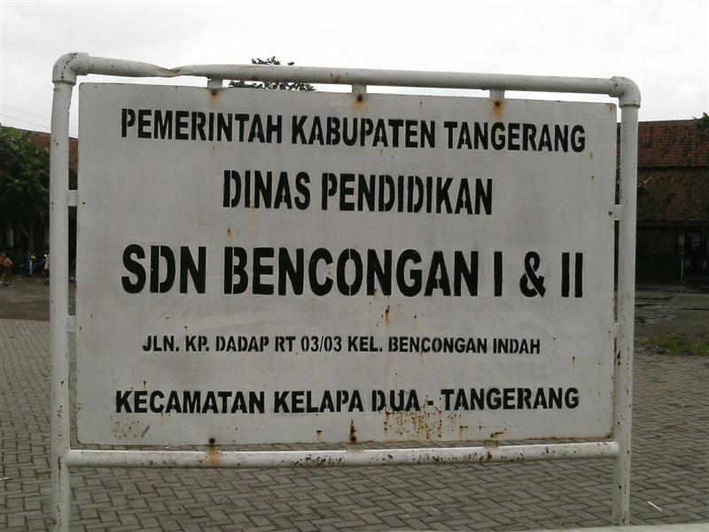 12 Nama sekolah dasar ini kocak, cuma ada di Indonesia