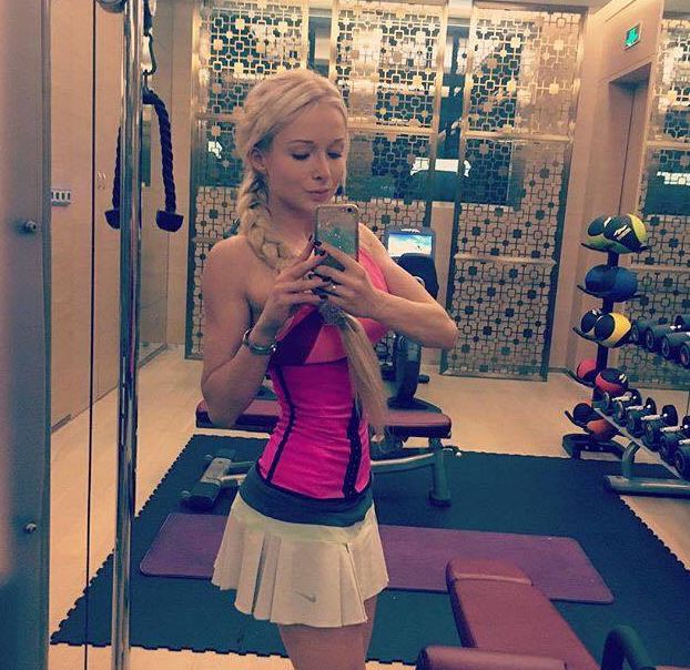Ini 8 foto transformasi Valeria Lukyanova si manusia Barbie
