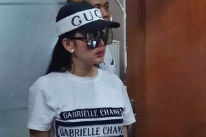 Diperiksa polisi, pakaian yang dikenakan Syahrini harganya fantastis