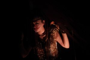 Cuma di tempat ini kamu bisa bertarung melawan zombie secara langsung