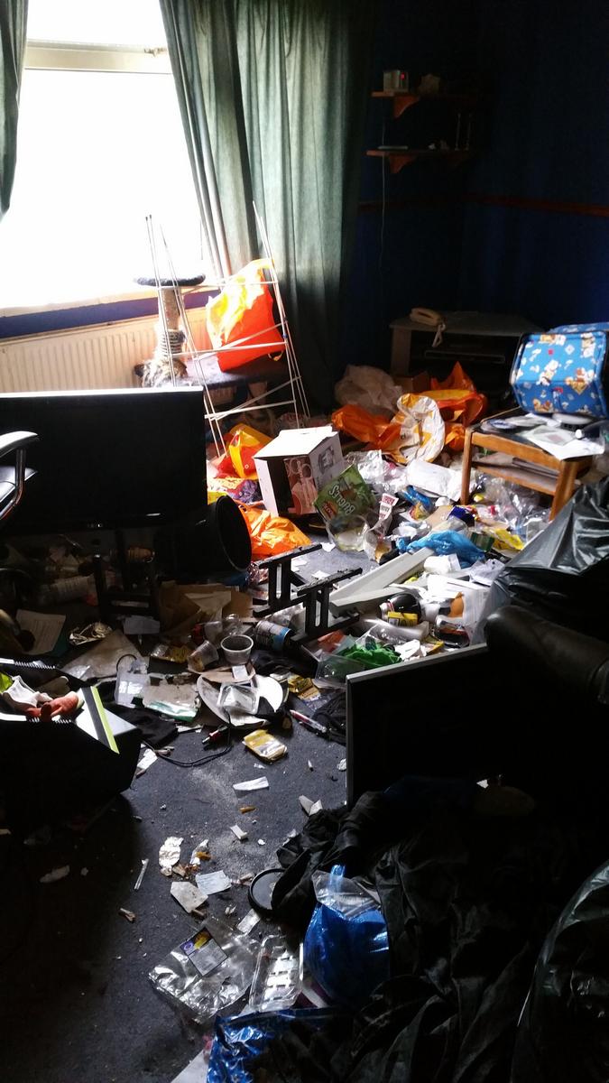 Awalnya seperti kapal pecah, transformasi isi rumah ini bikin takjub