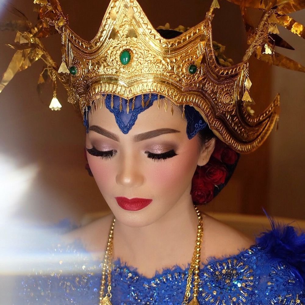 10 Potret cantik Milka Anisya, dokter muda yang jadi menantu Ketua MPR