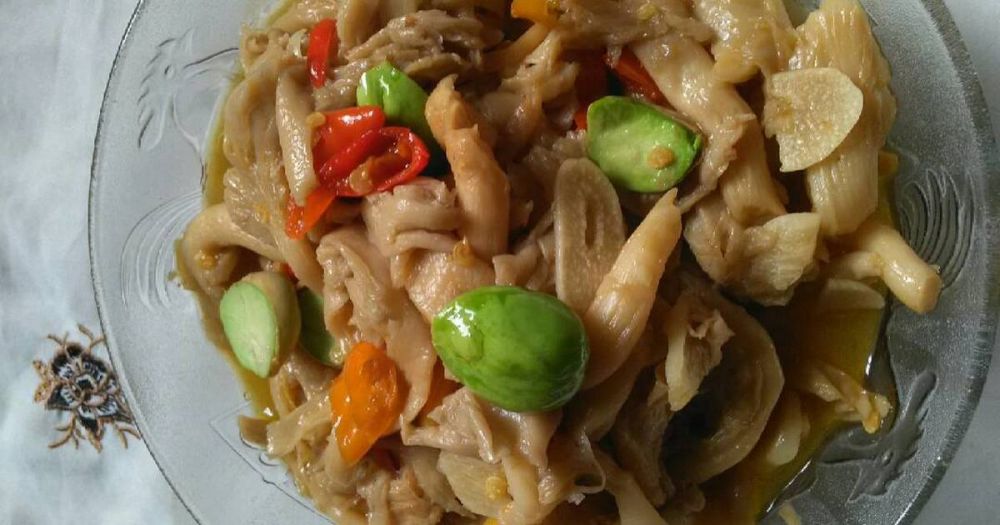 10 Makanan serba pete ini bikin perutmu keroncongan seketika