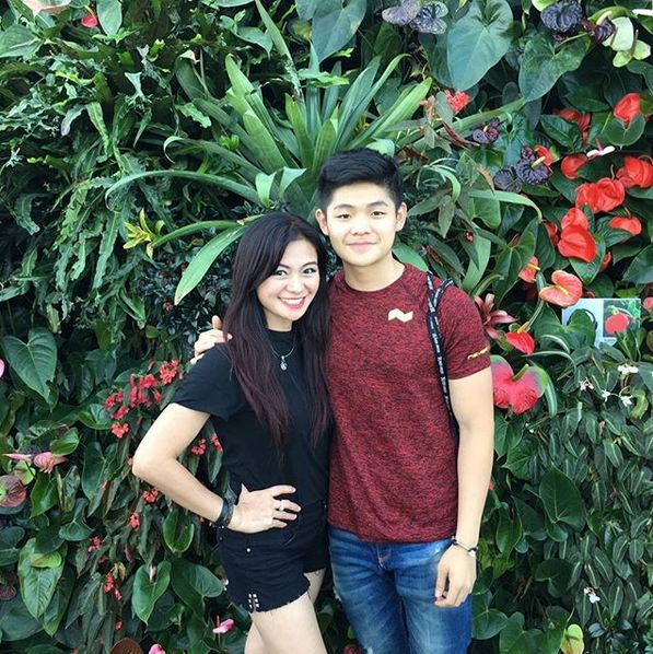 Terlihat bak ABG, wanita ini tak disangka usianya sudah setengah abad