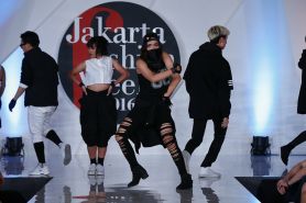 175 Desainer dunia pamerkan rancangannya di Jakarta Fashion Week 2018
