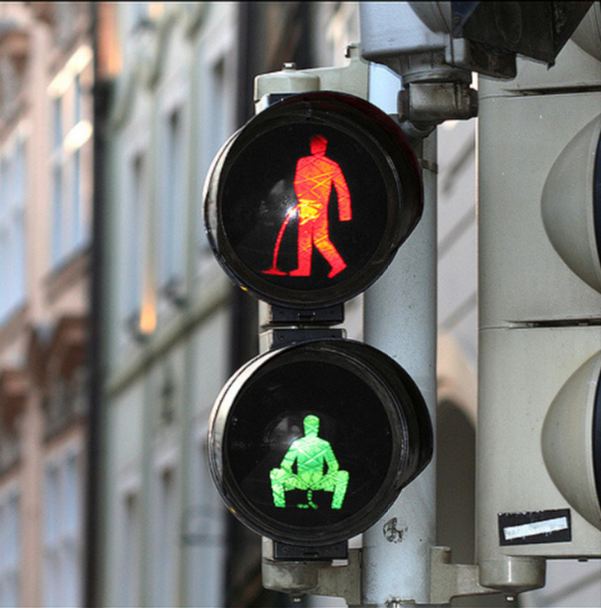 10 Lampu lalu lintas unik dari berbagai negara, ada lambang cinta