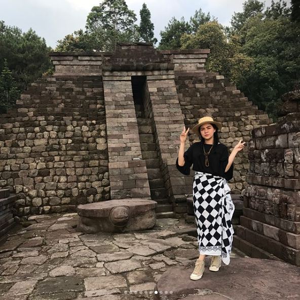 Momen Vicky Shu & suami piknik setelah menikah, mesra abis!