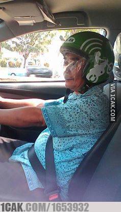 14 Momen kocak ini tunjukkan keselamatan memang harus diutamakan