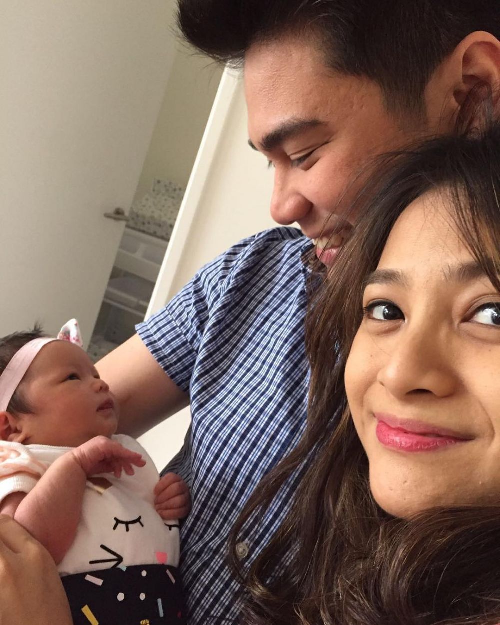 7 Momen Acha Septriasa jadi ibu muda, punya anak malah tambah cantik