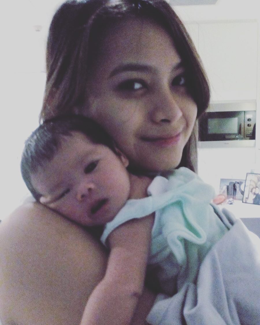 7 Momen Acha Septriasa jadi ibu muda, punya anak malah tambah cantik