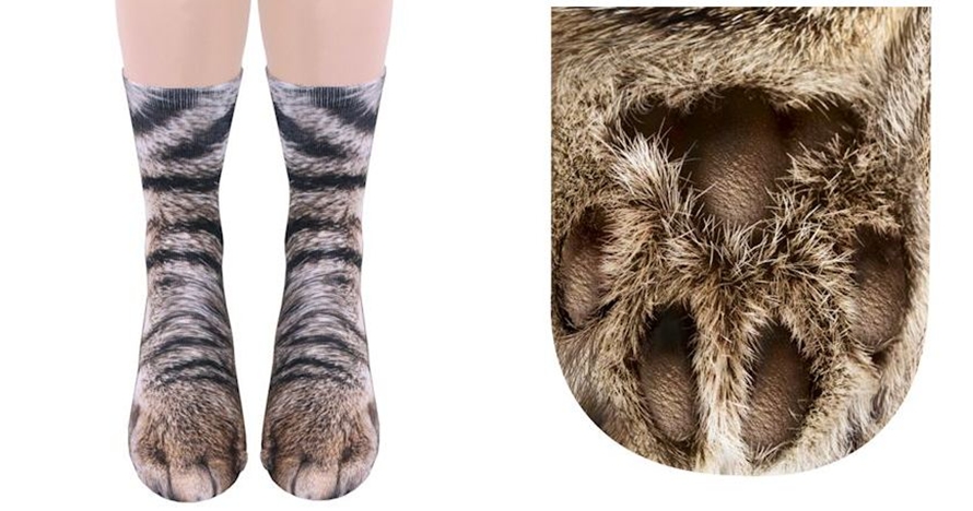 10 Kaus kaki ini bikin kakimu mirip binatang, ada-ada aja nih