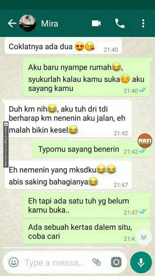 Obrolan chat cewek kesel cowoknya hobi ngegame, endingnya bikin baper