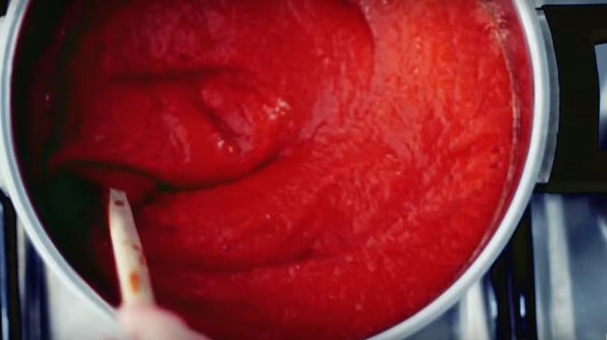 Cara simpel membuat saus pedas yang sehat, kamu wajib coba