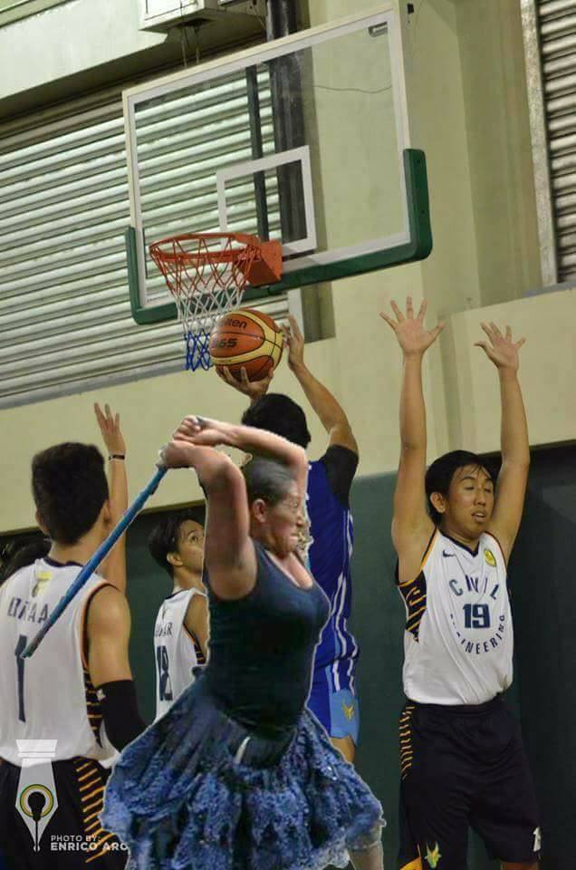 16 Pose anak basket bendung bola diedit jadi 16 foto ini, kocak abis