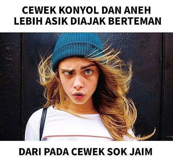 12 Meme ungkap sifat cewek ini bikin bilang 'bener juga nih'
