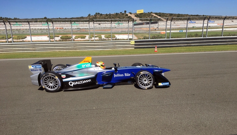 Tuntaskan tes Formula E, Rio Haryanto bertekad kembali ke lintasan 