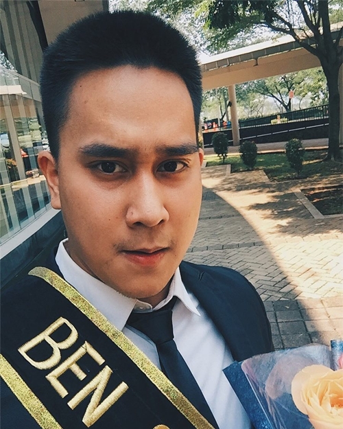 10 Gaya Ben, adik Petra Sihombing yang suaranya tak kalah merdu